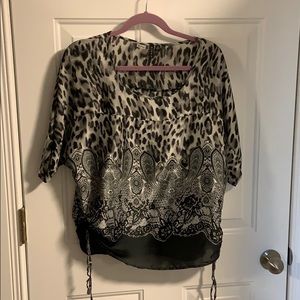 Satiny top size medium